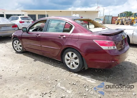2010 Honda Accord 2.4 Ex-L z USA, uszkodzony, nr VIN 1HGCP2F84AA024462